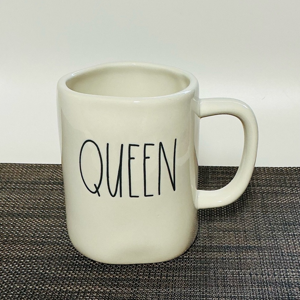 Rae Dunn Queen Coffee Mug 192